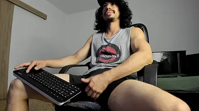 Snapshot of TristanWoods chatting on March 6, 2026, 9:48 am TristanWoods online show from March 6, 2026, 9:48 am