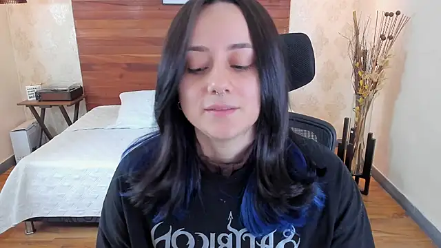 KatherineBond online show from March 21, 2025, 10:50 pm