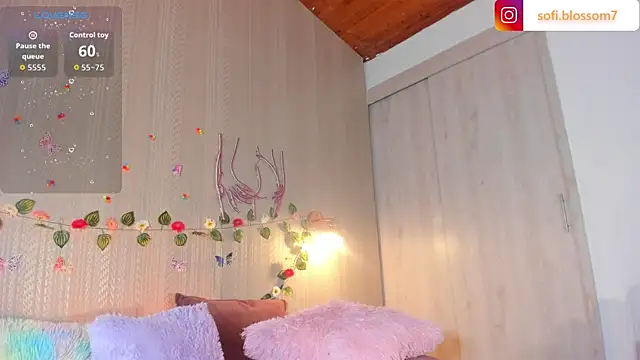 Sofi Blossom online show from July 6, 2026, 8:22 pm