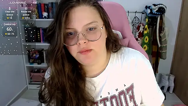 Gabiwaifu online show from October 5, 2025, 12:18 pm