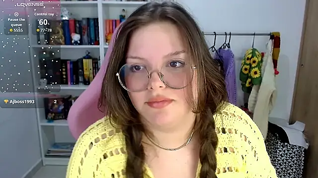 Gabiwaifu online show from November 22, 2025, 5:28 am