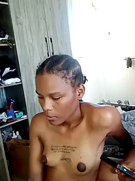 kelsie421 online show from March 11, 2025, 9:24 am