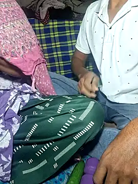 Snapshot of Priya_Bong chatting on February 15, 2026, 1:50 am Priya Bong online show from February 15, 2026, 1:50 am