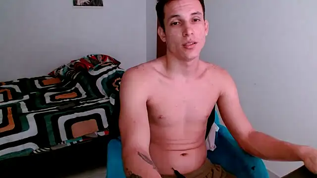 deividcloud36 online show from October 11, 2025, 11:28 pm