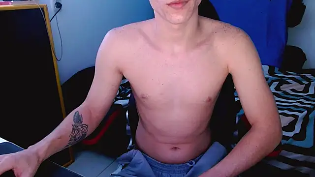 Snapshot of deividcloud36 chatting on March 8, 2026, 12:38 am deividcloud36 online show from March 8, 2026, 12:38 am