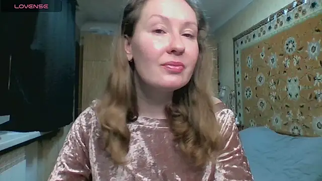 AnnaXLovers online show from February 6, 2026, 12:23 pm