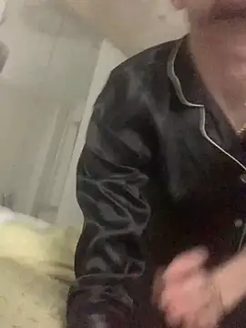 Snapshot of LaMaterialista chatting on March 10, 2026, 10:36 pm LaMaterialista online show from March 10, 2026, 10:36 pm