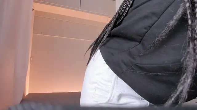 Snapshot of tamaraa_smiith chatting on March 22, 2026, 12:18 pm tamaraa smiith online show from March 22, 2026, 12:18 pm