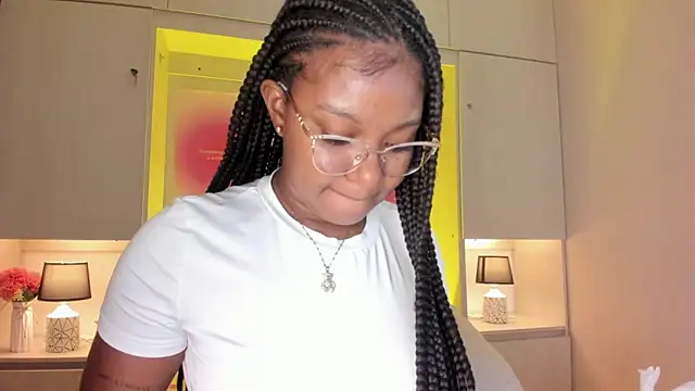 Snapshot of tamaraa_smiith chatting on March 16, 2026, 7:38 pm tamaraa smiith online show from March 16, 2026, 7:38 pm