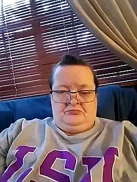 Bayou Woman68 online show from December 17, 2025, 8:58 pm