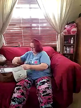 Snapshot of Bayou_Woman68 chatting on July 4, 2026, 1:37 pm Bayou Woman68 online show from July 4, 2026, 1:37 pm