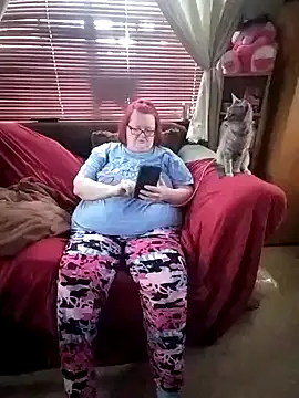 Snapshot of Bayou_Woman68 chatting on July 2, 2026, 5:52 pm Bayou Woman68 online show from July 2, 2026, 5:52 pm