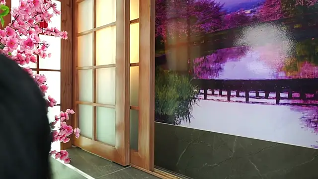 miss lizith online show from October 4, 2025, 11:01 am