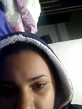  Miaaleon online show from September 23, 2025, 10:22 am