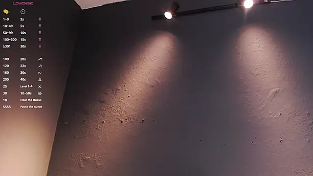 DilanJonnes  online show from February 19, 2026, 10:01 am