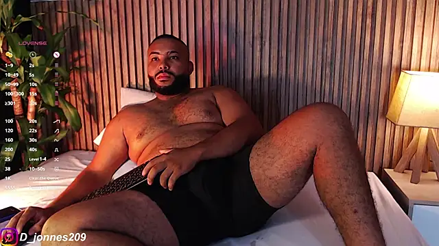 DilanJonnes  online show from September 14, 2025, 3:01 pm