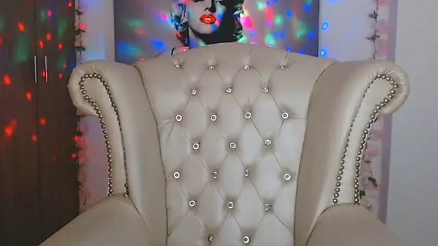 Isabelhot1 online show from September 21, 2025, 7:41 pm