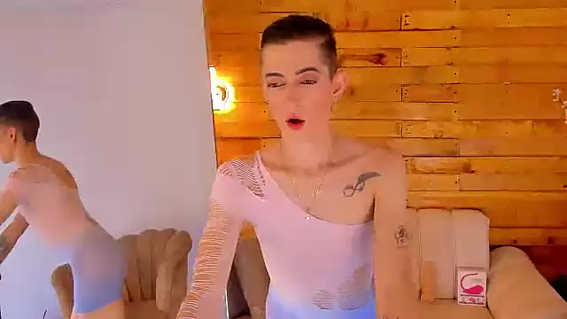 dominic thailor online show from November 25, 2025, 2:39 pm