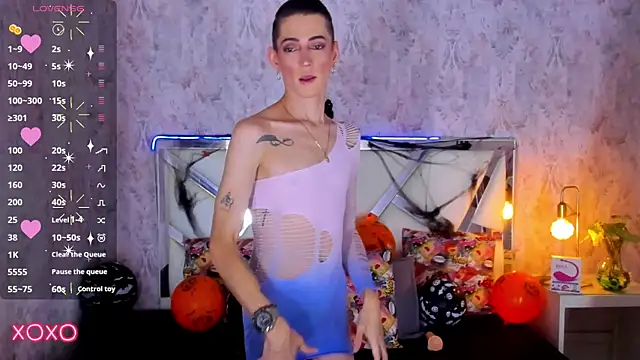 dominic thailor online show from October 7, 2025, 2:29 pm