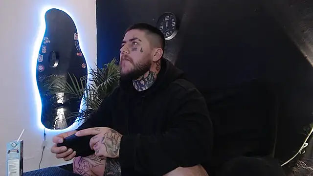 Ash gusbig online show from March 19, 2025, 2:16 am