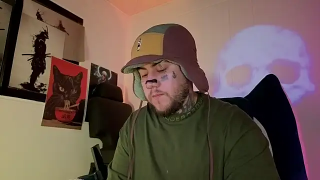 Ash gusbig online show from November 4, 2025, 3:21 am