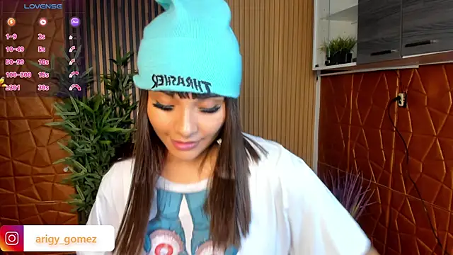 ArigyGomez online show from March 8, 2025, 9:51 pm