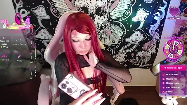 Snapshot of GamerCarrie chatting on October 28, 2025, 9:19 am GamerCarrie online show from October 28, 2025, 9:19 am