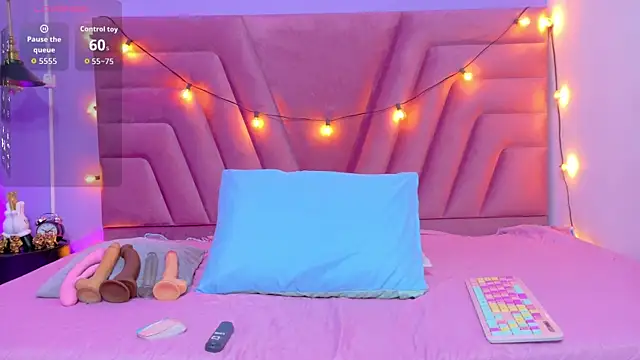 indianschoolgirl online show from September 27, 2025, 6:14 pm