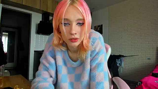  Alice Kitty online show from June 18, 2026, 8:57 am