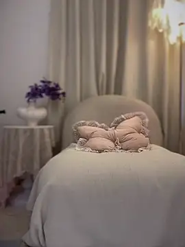 Hot Mm online show from March 12, 2026, 7:34 am