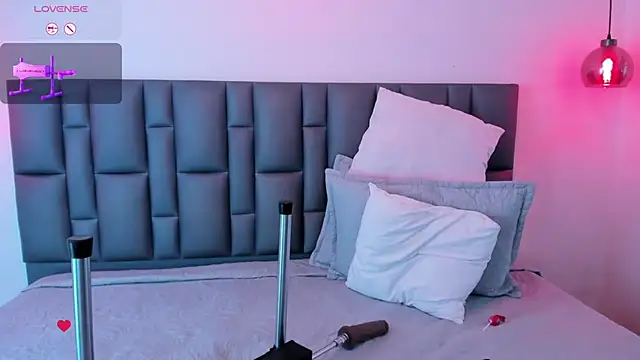 Abbyadams online show from November 9, 2025, 3:10 am