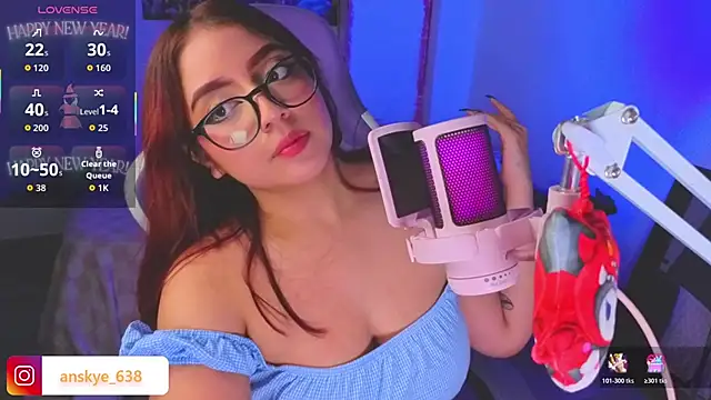 Snapshot of AnngelaSkye chatting on March 21, 2026, 7:42 am AnngelaSkye online show from March 21, 2026, 7:42 am