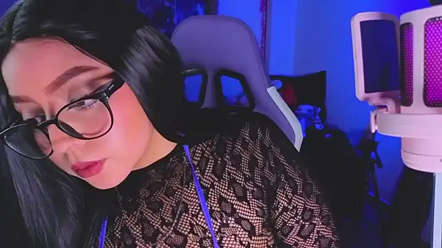 Snapshot of AnngelaSkye chatting on March 12, 2026, 7:23 am AnngelaSkye online show from March 12, 2026, 7:23 am