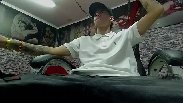 FrannBoy online show from March 19, 2025, 11:25 pm