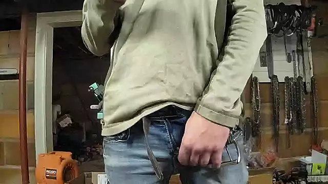 Bigoleslong98765 online show from November 20, 2025, 3:45 pm