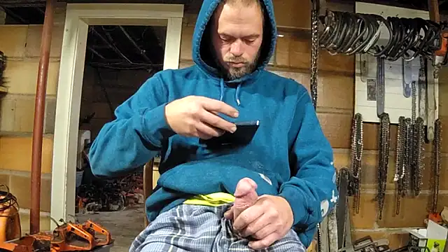 Bigoleslong98765 online show from November 16, 2025, 3:17 pm