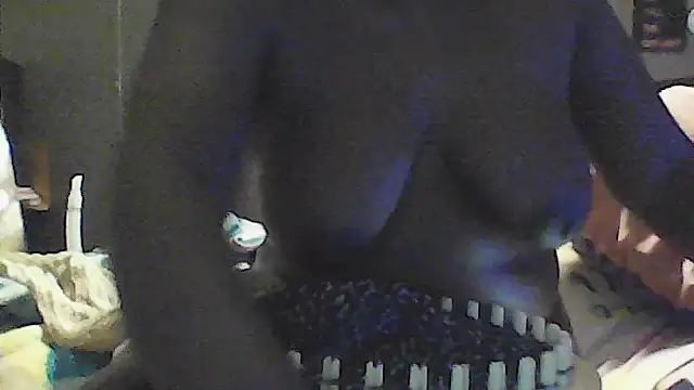 Snapshot of EbonyFetishQueen chatting on June 4, 2026, 1:05 pm EbonyFetishQueen online show from June 4, 2026, 1:05 pm