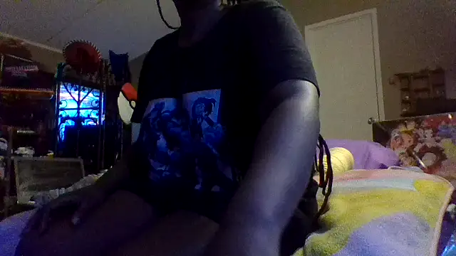 Snapshot of EbonyFetishQueen chatting on June 2, 2026, 10:54 pm EbonyFetishQueen online show from June 2, 2026, 10:54 pm