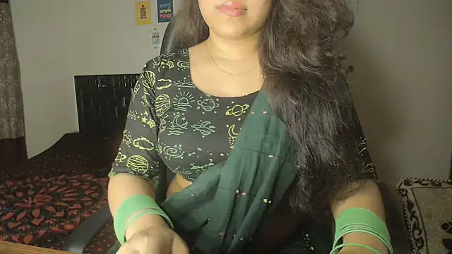 Most-Beautiful-Queen online show from July 13, 2026, 6:51 pm