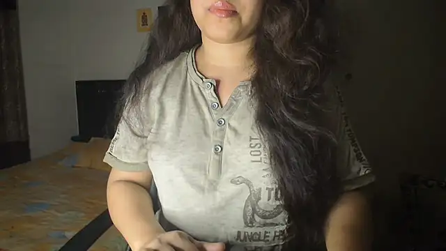 Most-Beautiful-Queen online show from August 3, 2026, 8:37 pm