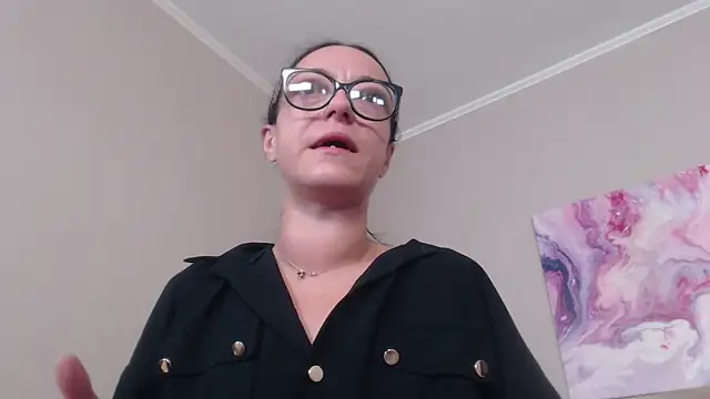 IzabelllNoir online show from June 28, 2026, 3:46 am
