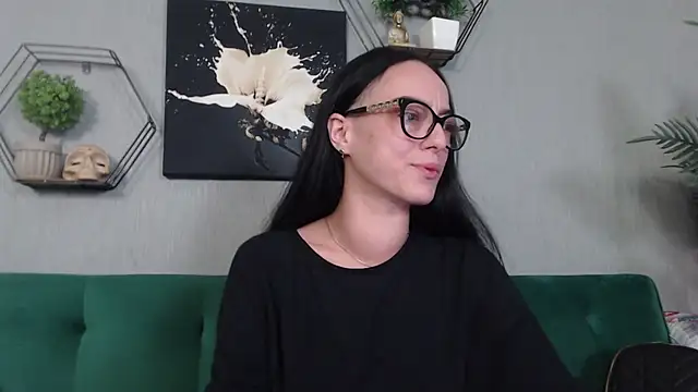 IzabelllNoir online show from March 3, 2026, 10:00 am