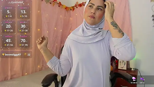 Snapshot of AishaAmin_ chatting on February 6, 2026, 12:23 pm AishaAmin online show from February 6, 2026, 12:23 pm