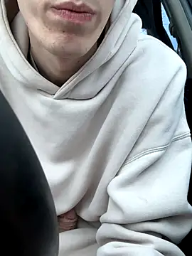 alexyourboy online show from November 26, 2025, 2:28 pm