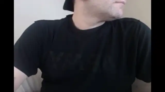 Snapshot of jcrew1279 chatting on December 2, 2025, 1:06 am jcrew1279 online show from December 2, 2025, 1:06 am