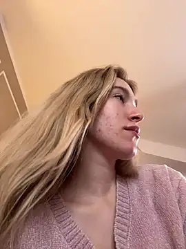 SerenaBennet online show from February 10, 2026, 12:37 pm