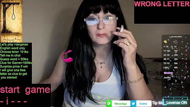 YourDreamLoverr online show from May 3, 2026, 11:52 pm