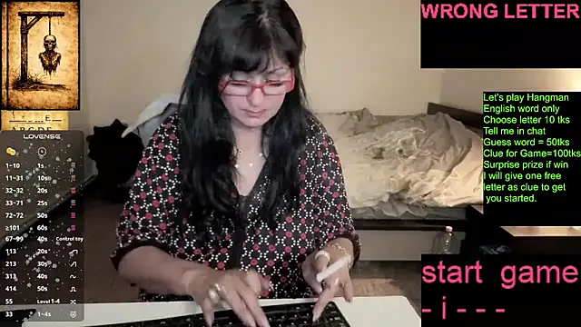 YourDreamLoverr online show from April 29, 2026, 11:55 pm