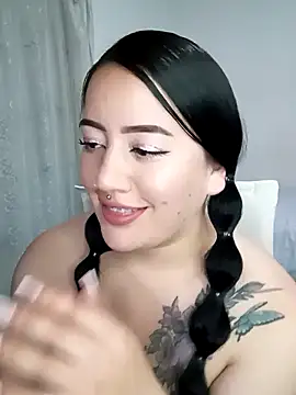 kirara dirty online show from February 11, 2025, 4:44 am