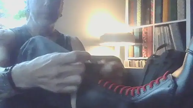 Snapshot of SHARPSkinhead chatting on October 4, 2025, 2:51 pm SHARPSkinhead online show from October 4, 2025, 2:51 pm